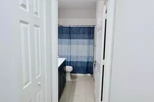 9360 Cove Point Cir, Boynton Beach, FL 33472 - Photo 23