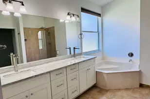 9360 Cove Point Cir, Boynton Beach, FL 33472 - Photo 15