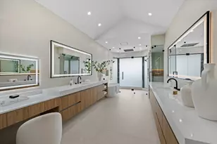 1330 Breakers W Blvd, West Palm Beach, FL 33411 - Photo 21