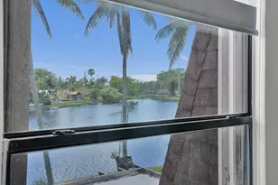 8992 Palm Tree Ln, Pembroke Pines, FL 33024 - Photo 29