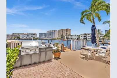 2000 Diana Drive, Hallandale Beach, FL 33009 - Photo 43