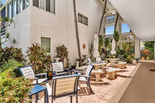 2000 Diana Dr, Hallandale Beach, FL 33009 - Photo 51