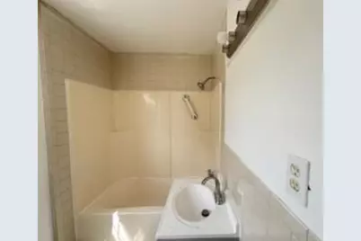 161 SW 6th Ct Court SW, Vero Beach, FL 32962 - Photo 3