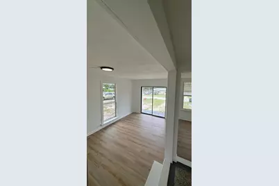 161 SW 6th Ct Court SW, Vero Beach, FL 32962 - Photo 23