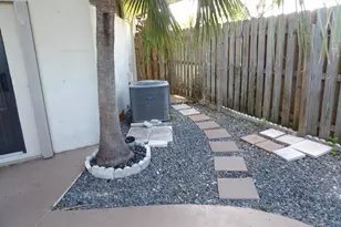3845 Victoria Dr, West Palm Beach, FL 33406 - Photo 7