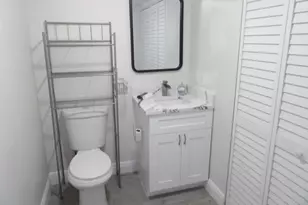 3845 Victoria Dr, West Palm Beach, FL 33406 - Photo 9