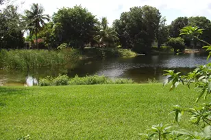 3845 Victoria Dr, West Palm Beach, FL 33406 - Photo 3