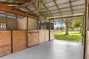 8530 8th St, Vero Beach, FL 32968 - Photo 17