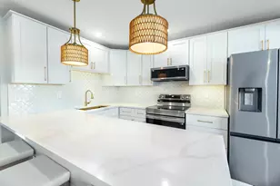 2929 SE Ocean Blvd, Stuart, FL 34996 - Photo 9
