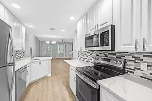 3119 E Community Dr, Jupiter, FL 33458 - Photo 3