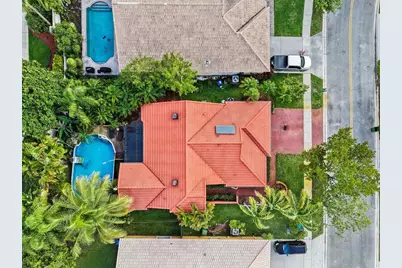 363 SW 161st Avenue, Pembroke Pines, FL 33027 - Photo 31