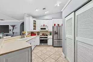 16398 Temple Blvd, Loxahatchee, FL 33470 - Photo 11