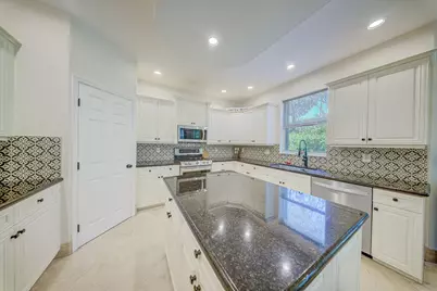 2792 Shaughnessy Drive, Wellington, FL 33414 - Photo 15