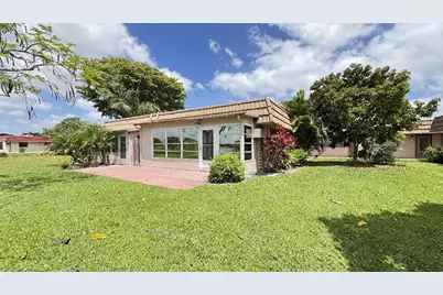 220 Seville J, Delray Beach, FL 33446 - Photo 17