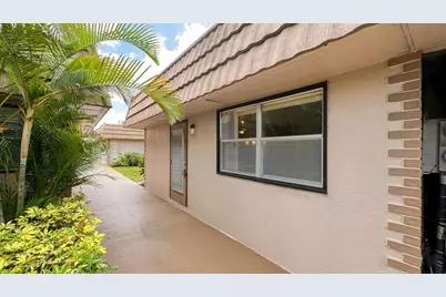 220 Seville J, Delray Beach, FL 33446 - Photo 15