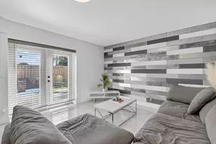 4310 Village Dr, Delray Beach, FL 33445 - Photo 13