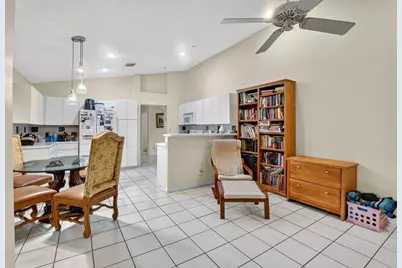 20803 Cabrillo Way, Boca Raton, FL 33428 - Photo 15