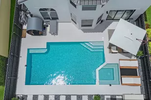 6017 Newport Village Way, Lake Worth, FL 33463 - Photo 5