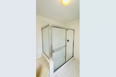 7634 NW 99th Way NW, Tamarac, FL 33321 - Photo 11