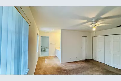 7634 NW 99th Way NW, Tamarac, FL 33321 - Photo 9