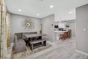 1570 NE 30th Pl, Oakland Park, FL 33334 - Photo 9