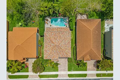 10652 Ivanhoe Lane, Wellington, FL 33414 - Photo 3