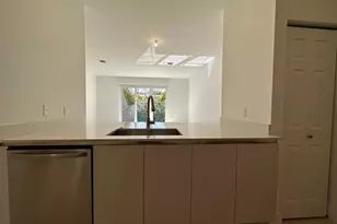 815 NE 17th Ave, Fort Lauderdale, FL 33304 - Photo 5