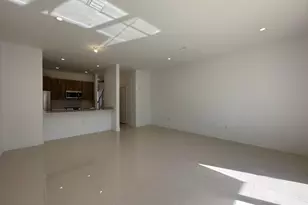 815 NE 17th Ave, Fort Lauderdale, FL 33304 - Photo 7