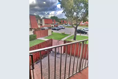 3915 Victoria Drive, West Palm Beach, FL 33406 - Photo 5