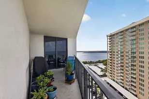 5420 N Ocean Dr, Singer Island, FL 33404 - Photo 15