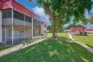 12021 W Greenway Dr, Royal Palm Beach, FL 33411 - Photo 5