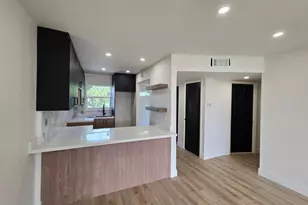 3001 Sunrise Lakes Dr E, Sunrise, FL 33322 - Photo 15