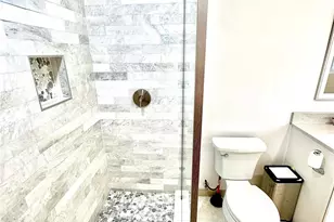 1742 NE 7th St, Fort Lauderdale, FL 33304 - Photo 11