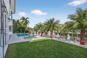 2641 NE 48th St, Lighthouse Point, FL 33064 - Photo 71