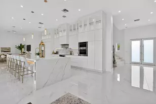 2641 NE 48th St, Lighthouse Point, FL 33064 - Photo 3
