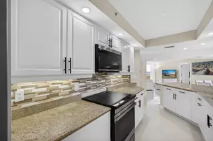 3000 N Ocean Dr, Singer Island, FL 33404 - Photo 13