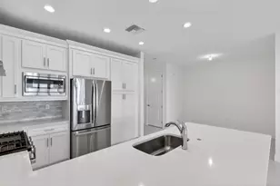 13600 SW Starkissed Ln, Port Saint Lucie, FL 34987 - Photo 27