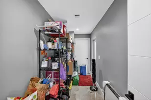 1721 NE 37th St, Oakland Park, FL 33334 - Photo 65