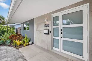 1721 NE 37th St, Oakland Park, FL 33334 - Photo 7