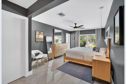 1721 NE 37th Street, Oakland Park, FL 33334 - Photo 43