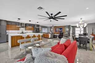 1721 NE 37th St, Oakland Park, FL 33334 - Photo 23