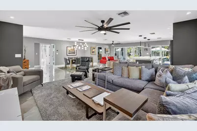 1721 NE 37th Street, Oakland Park, FL 33334 - Photo 13