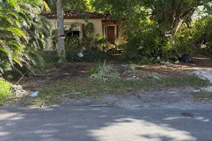 601 NW 7th St, Dania Beach, FL 33004 - Photo 11