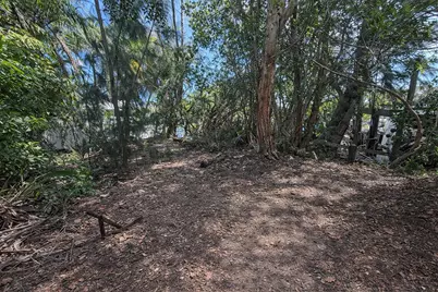 601 NW 7th Street, Dania Beach, FL 33004 - Photo 9