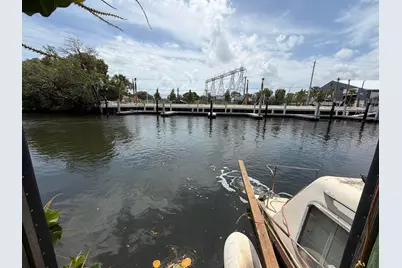 601 NW 7th Street, Dania Beach, FL 33004 - Photo 1