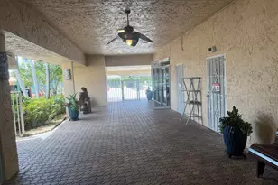 148 Lake Constance Dr, West Palm Beach, FL 33411 - Photo 43