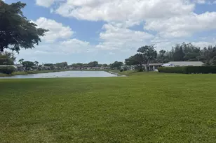 148 Lake Constance Dr, West Palm Beach, FL 33411 - Photo 37