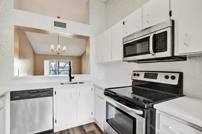 7557 Trent Drive #213, Tamarac, FL 33321 - Photo 9