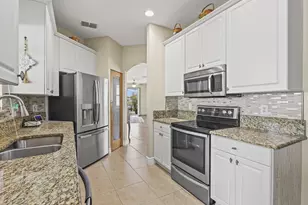 9901 SW Eastbrook Cir, Port Saint Lucie, FL 34987 - Photo 13