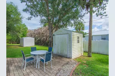 962 Montrose Avenue, Sebastian, FL 32958 - Photo 9